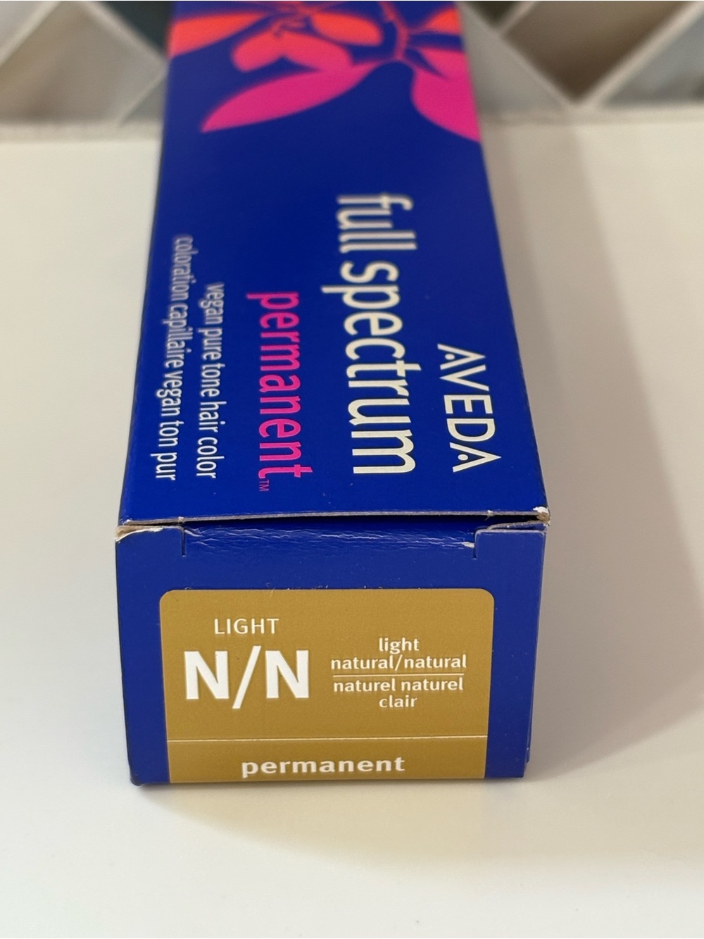 AVEDA Full Spectrum Permanent Hair Color - Light Natural (N/N)